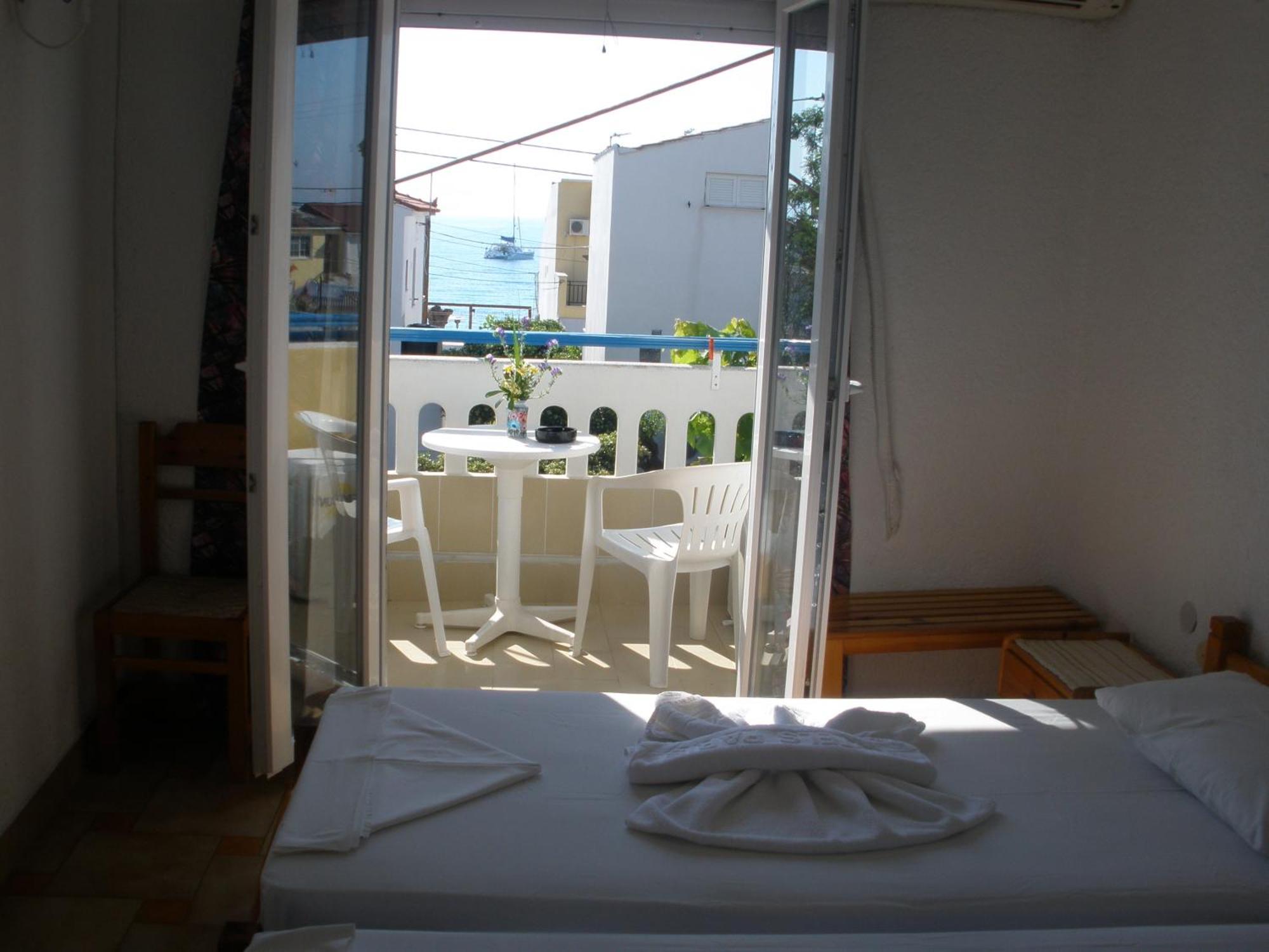 Paris Beach Hotel Ireo Zimmer foto